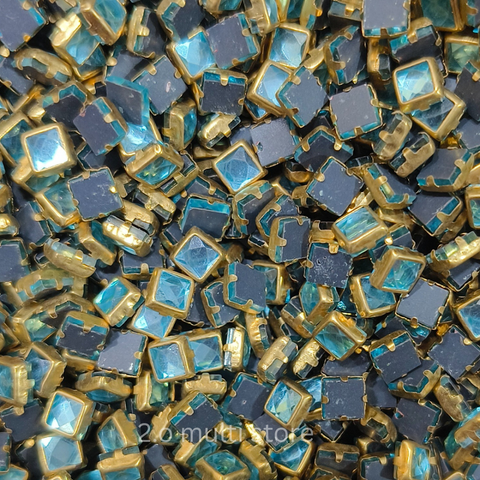 4*4 square light blue